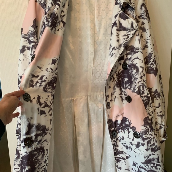 Pink Tartan Pink Floral Trenchcoat, size Medium - Picture 5 of 8